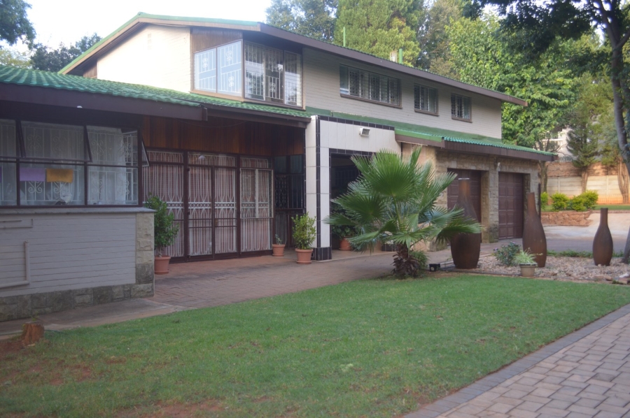 5 Bedroom Property for Sale in Wilkoppies North West
